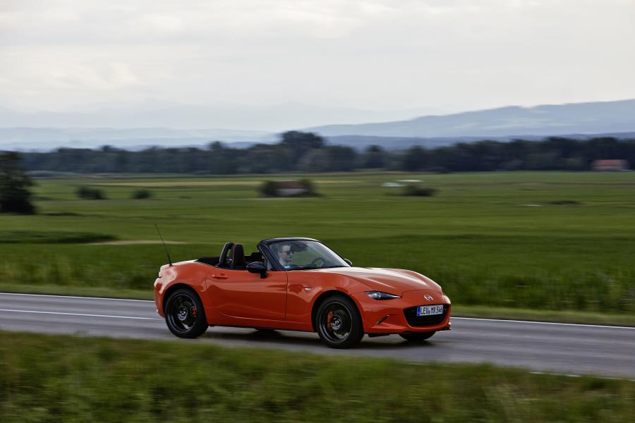  Mazda MX-5 30th Anniversary (ND) 2019 года  (WW) (фото 36 из 47)